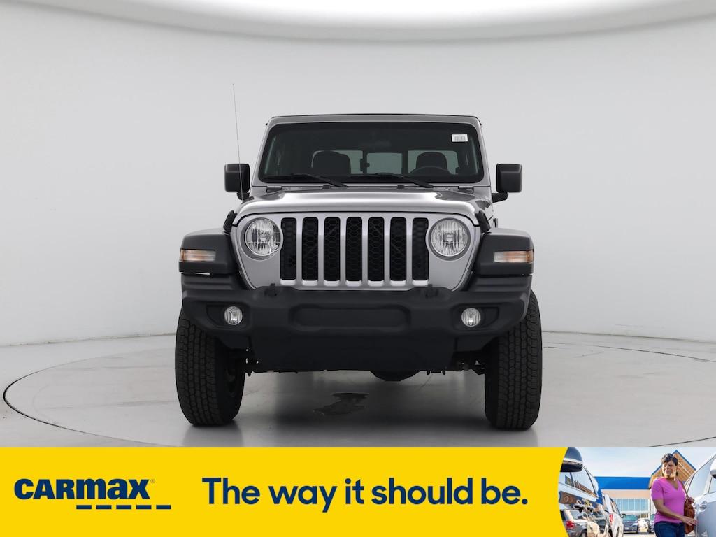 used 2020 Jeep Gladiator car, priced at $27,998