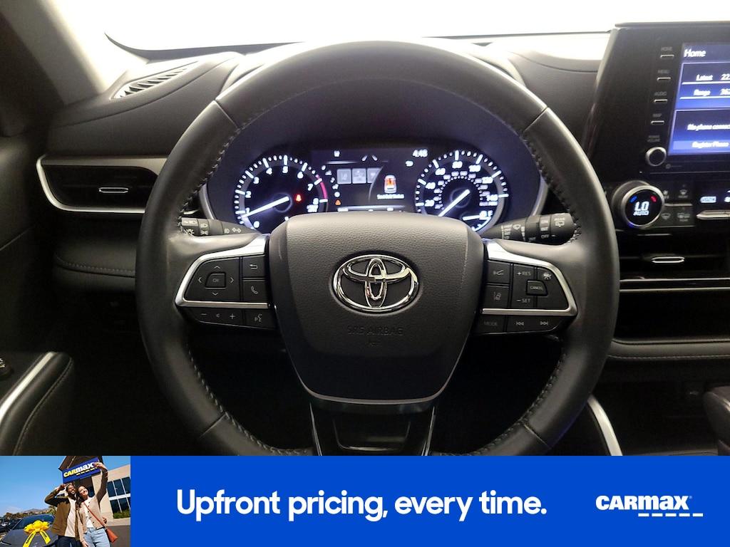 used 2021 Toyota Highlander car, priced at $29,998