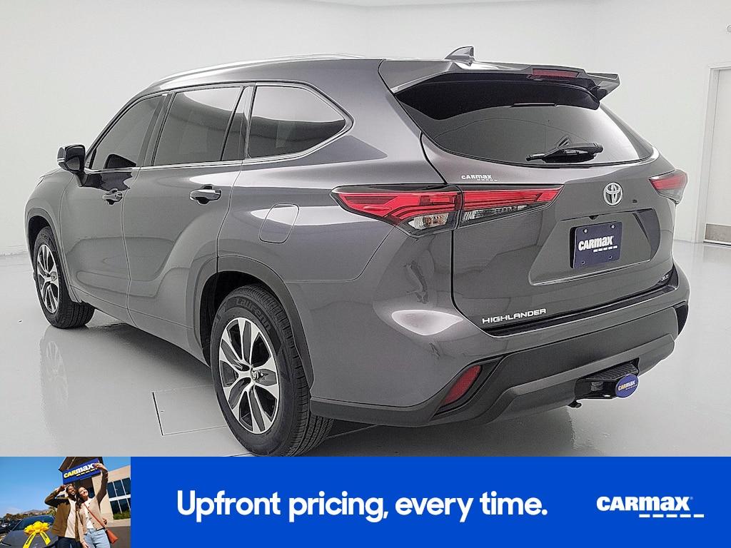 used 2021 Toyota Highlander car, priced at $29,998