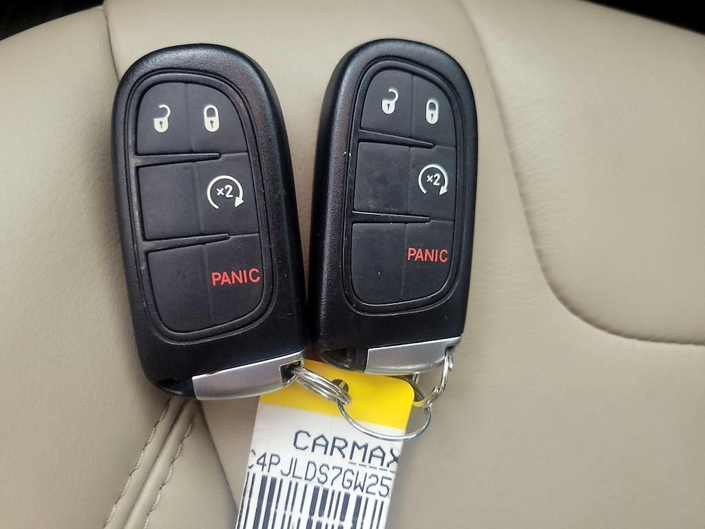 used 2016 Jeep Cherokee car, priced at $16,998