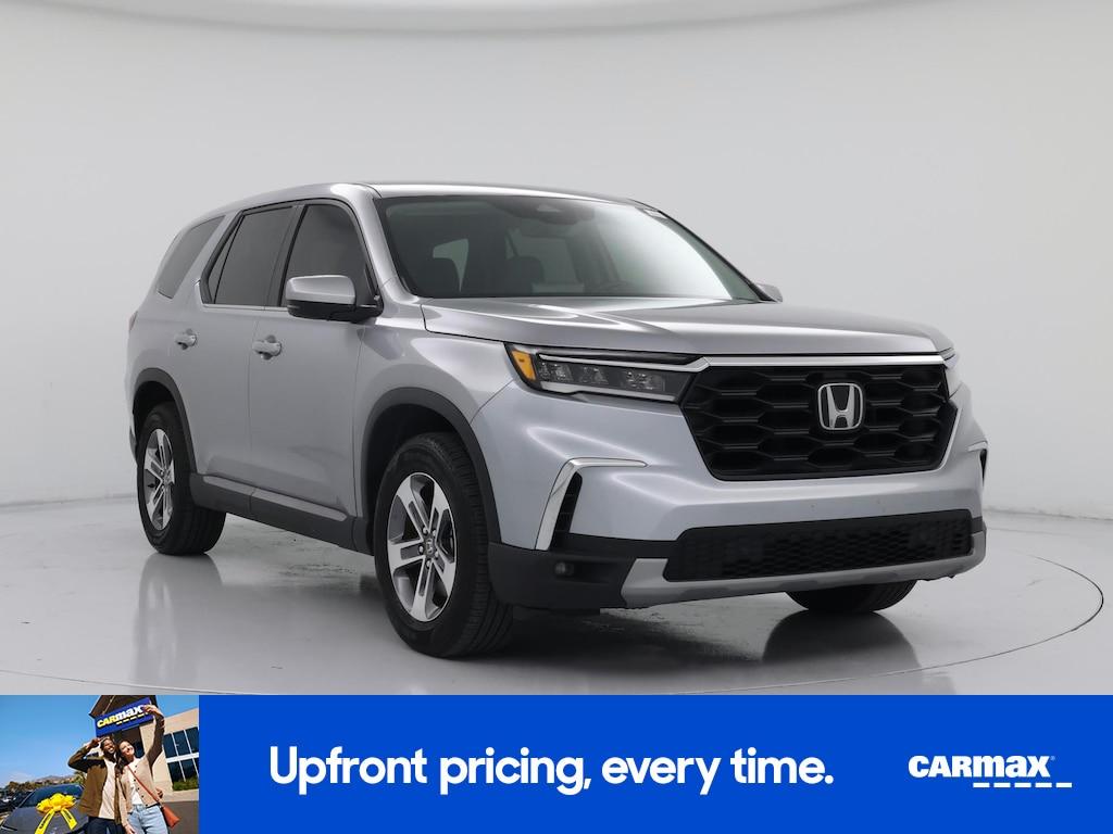 used 2025 Honda Pilot car, priced at $39,998