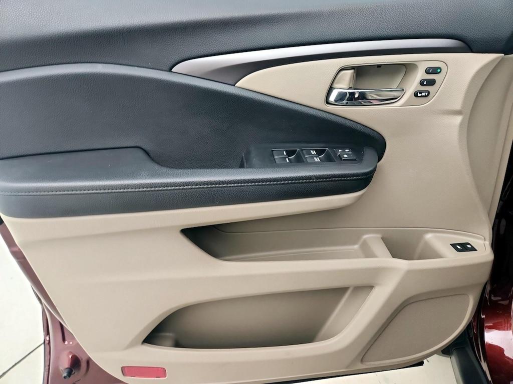 used 2021 Honda Pilot car, priced at $28,998