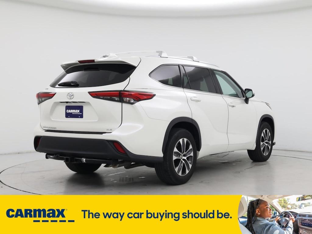 used 2021 Toyota Highlander car, priced at $33,998