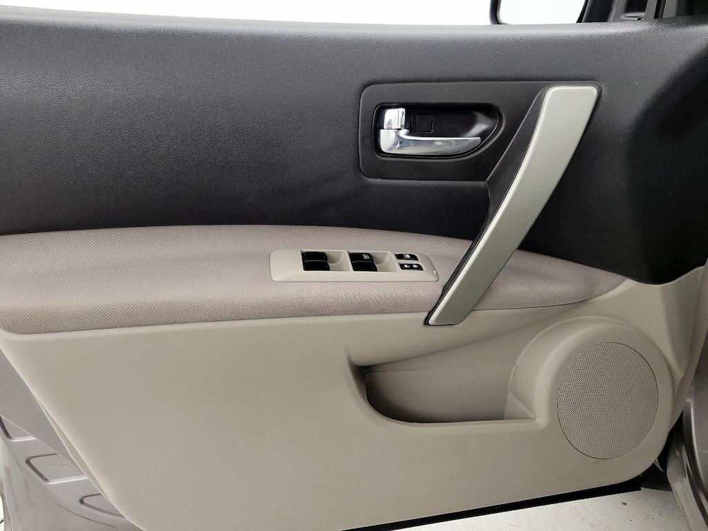 used 2015 Nissan Rogue Select car, priced at $12,998