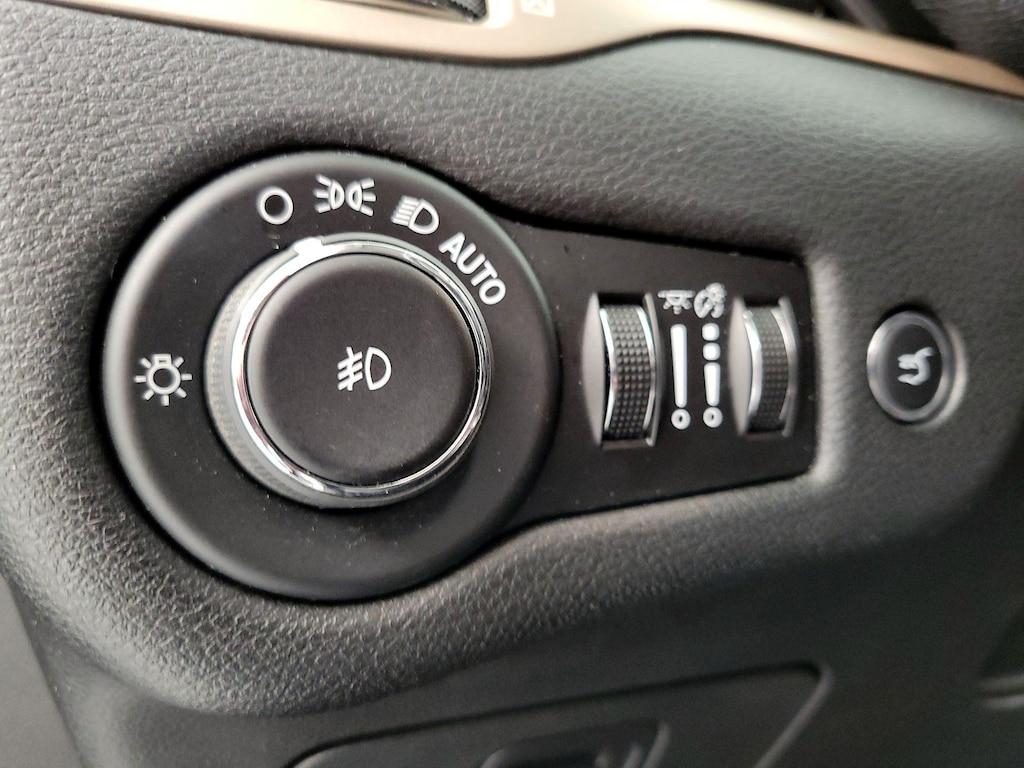 used 2014 Jeep Cherokee car, priced at $13,599