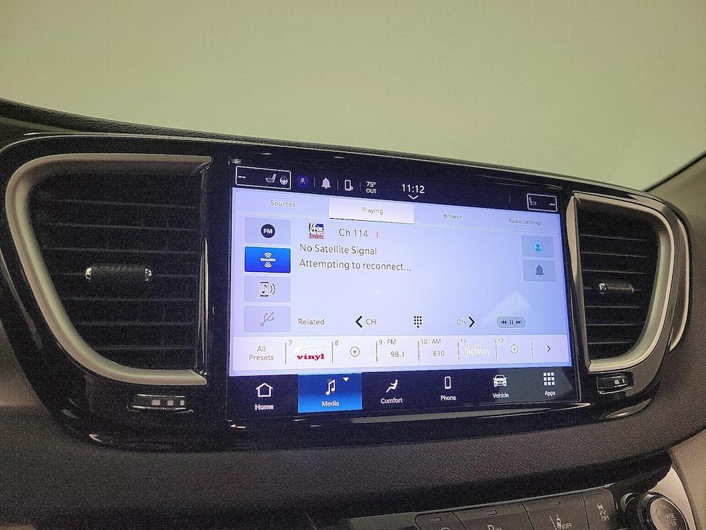used 2023 Chrysler Pacifica car, priced at $25,998
