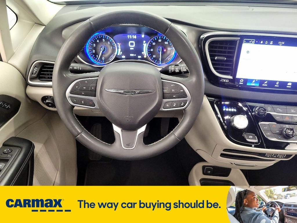 used 2023 Chrysler Pacifica car, priced at $25,998