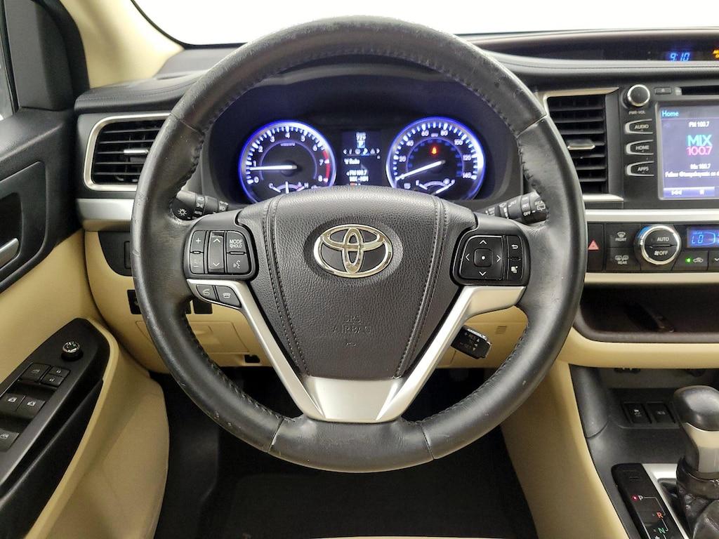 used 2014 Toyota Highlander car, priced at $17,998