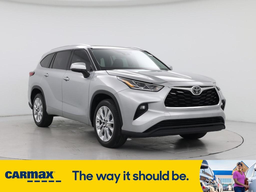 used 2021 Toyota Highlander car, priced at $36,998