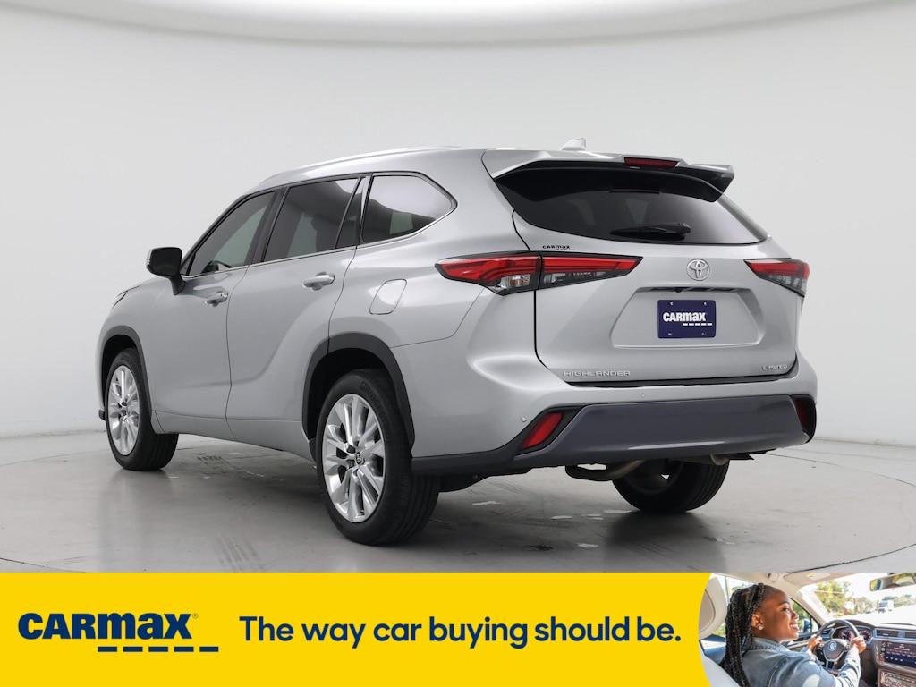 used 2021 Toyota Highlander car, priced at $36,998