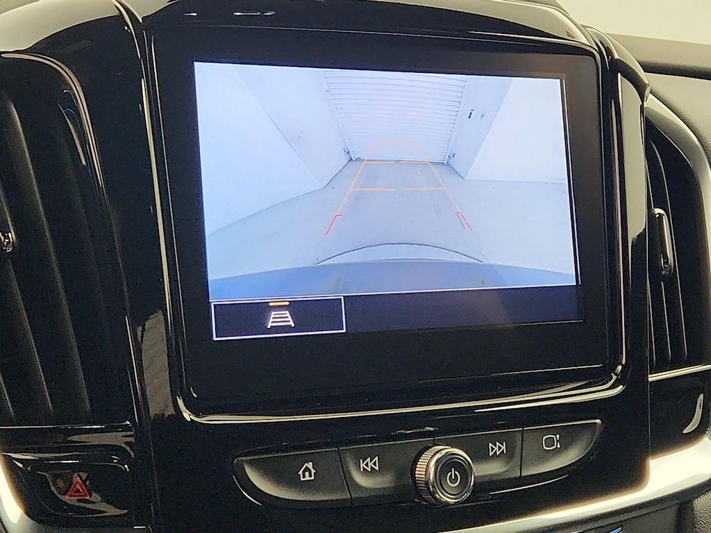 used 2023 Chevrolet Traverse car, priced at $31,998