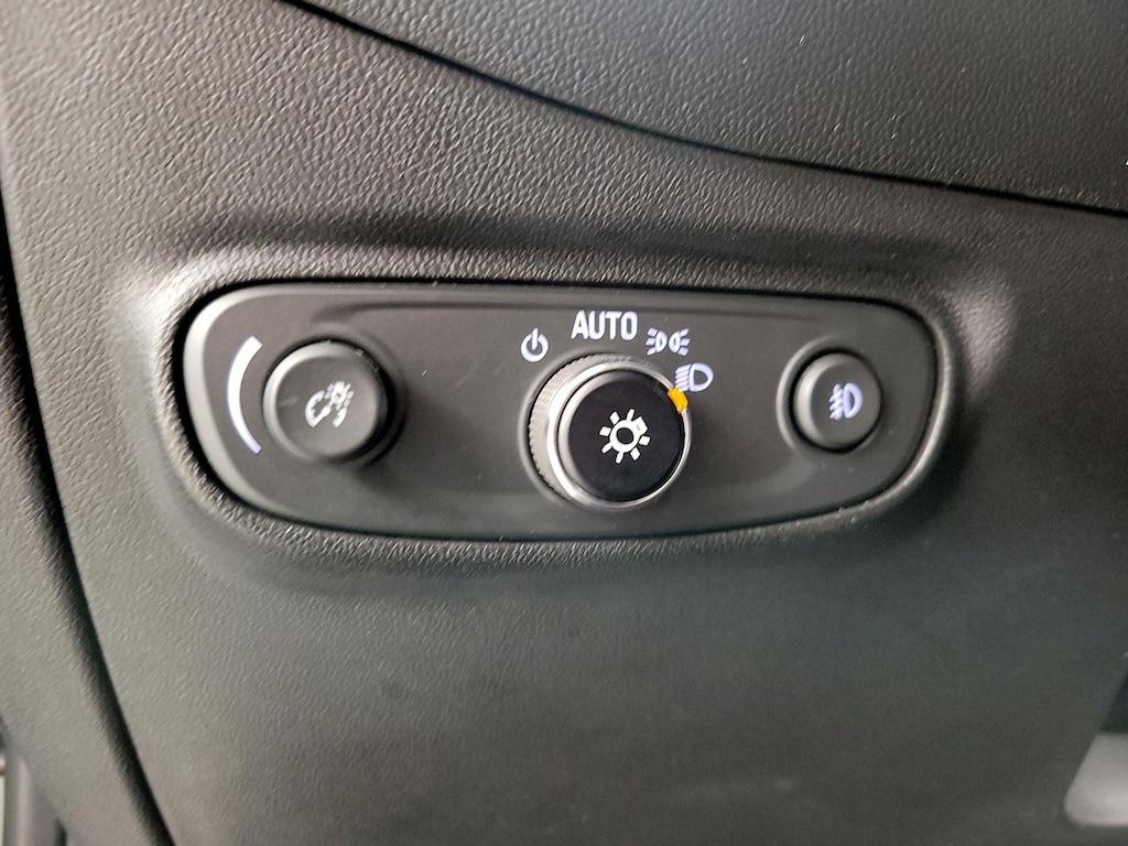 used 2021 Chevrolet Equinox car, priced at $19,998