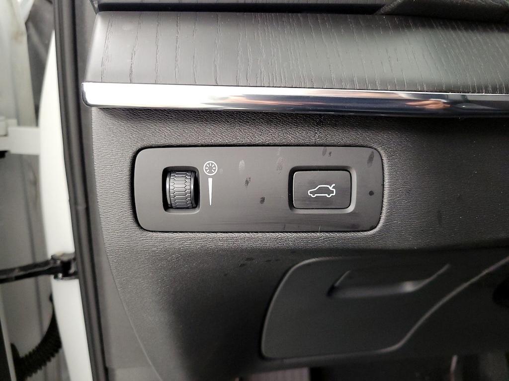 used 2020 Volvo XC90 car, priced at $29,998