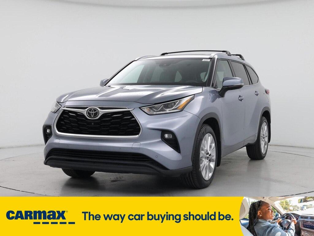 used 2021 Toyota Highlander car, priced at $38,998