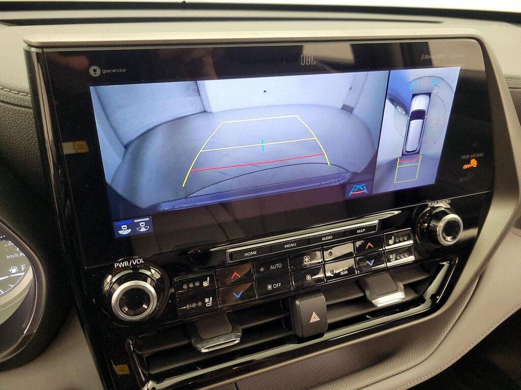 used 2021 Toyota Highlander car, priced at $38,998