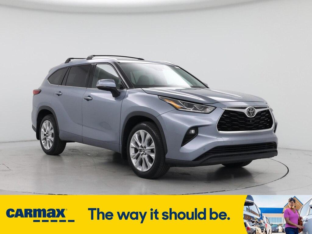 used 2021 Toyota Highlander car, priced at $38,998