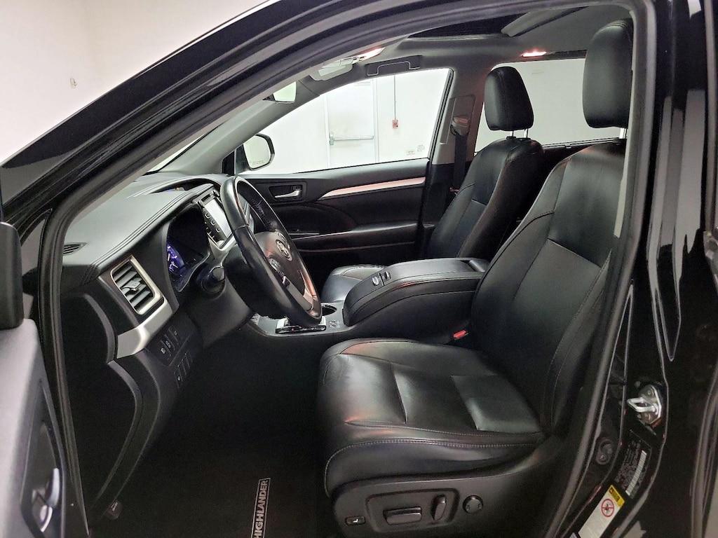used 2019 Toyota Highlander car, priced at $26,998