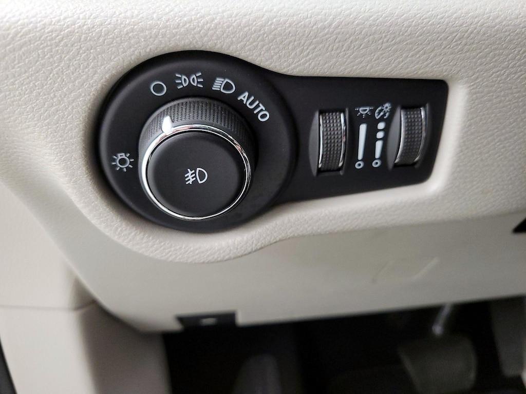 used 2021 Chrysler Pacifica Hybrid car, priced at $27,998