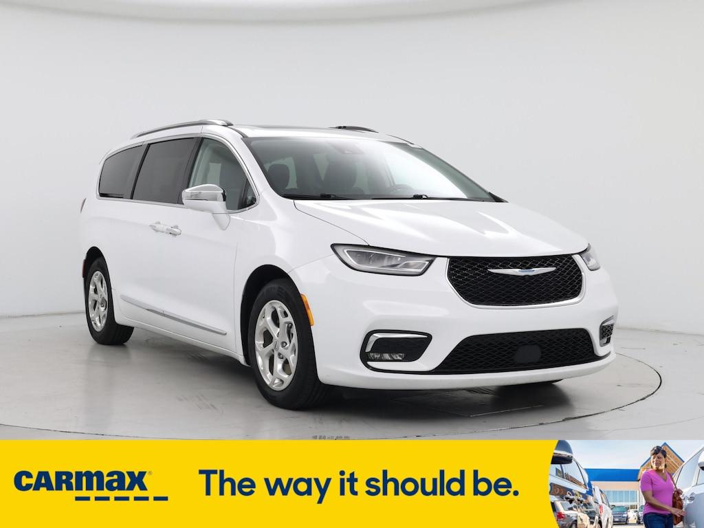 used 2021 Chrysler Pacifica Hybrid car, priced at $27,998