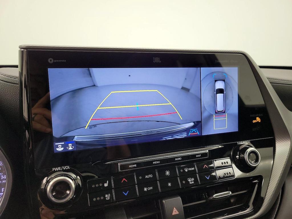 used 2022 Toyota Highlander car, priced at $41,998