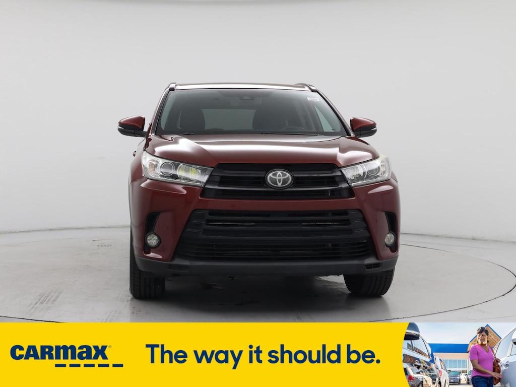used 2018 Toyota Highlander car, priced at $24,998