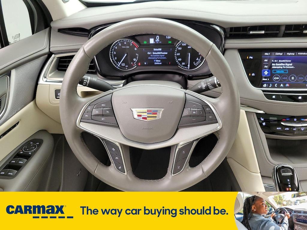 used 2021 Cadillac XT5 car, priced at $30,998