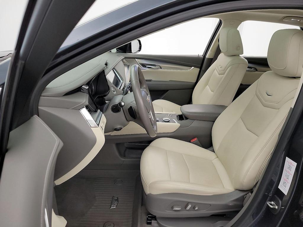 used 2021 Cadillac XT5 car, priced at $30,998