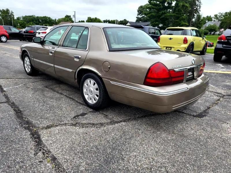 used 2005 Mercury Grand Marquis car, priced at $4,995