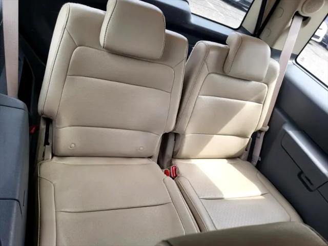 used 2009 Ford Flex car, priced at $7,995