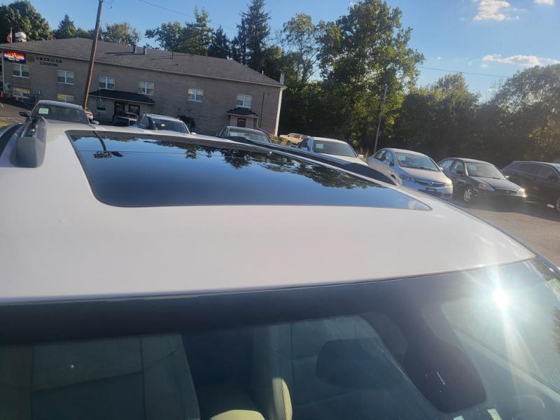 used 2015 Jeep Grand Cherokee car, priced at $11,995