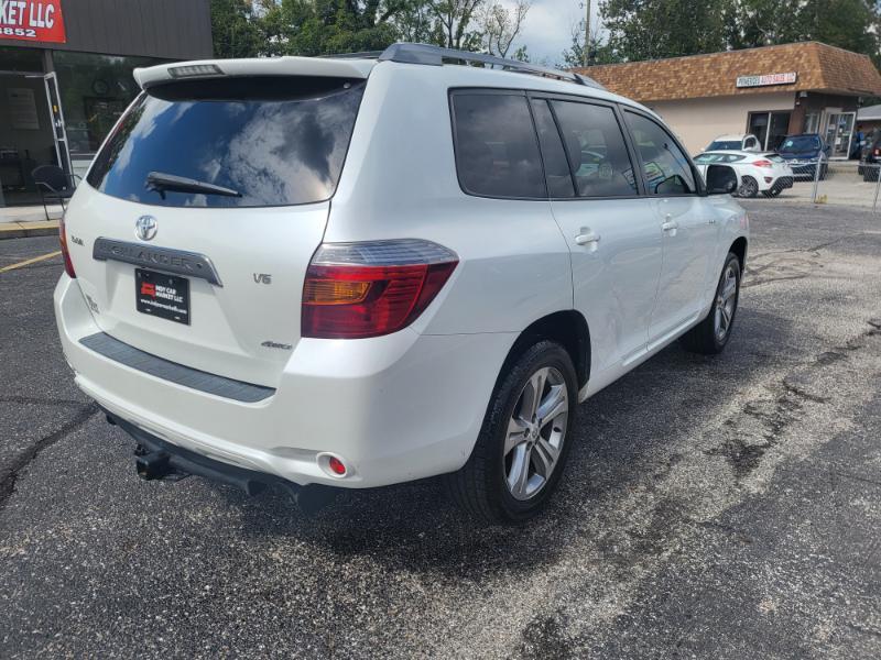 used 2009 Toyota Highlander car, priced at $7,995