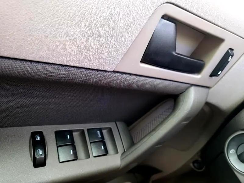 used 2010 Ford Focus car, priced at $5,650