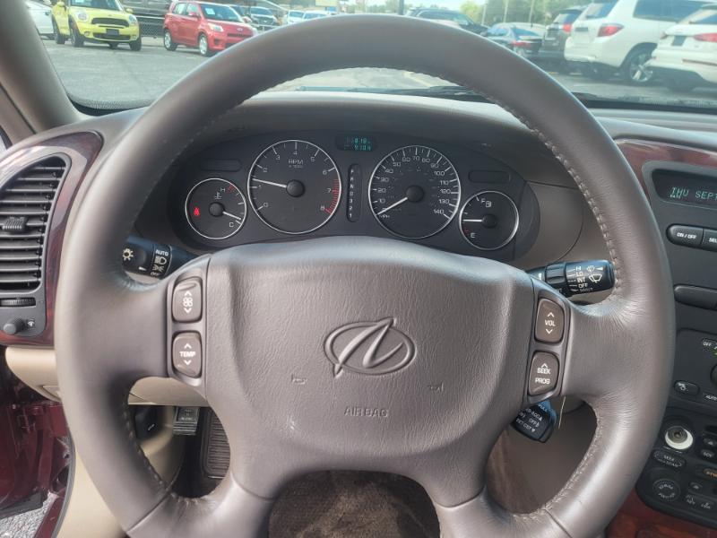 used 2002 Oldsmobile Aurora car, priced at $4,995