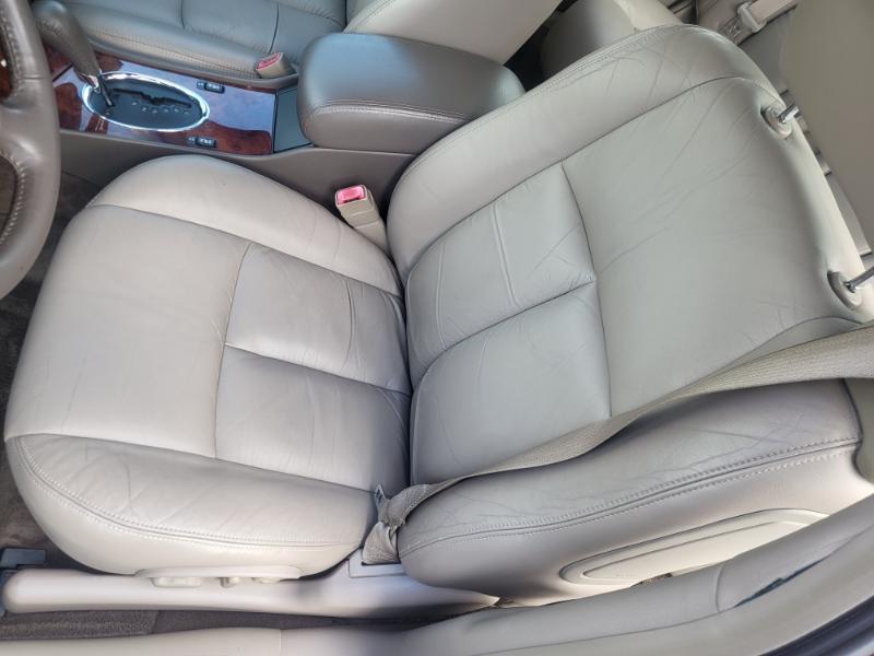 used 2002 Oldsmobile Aurora car, priced at $4,995