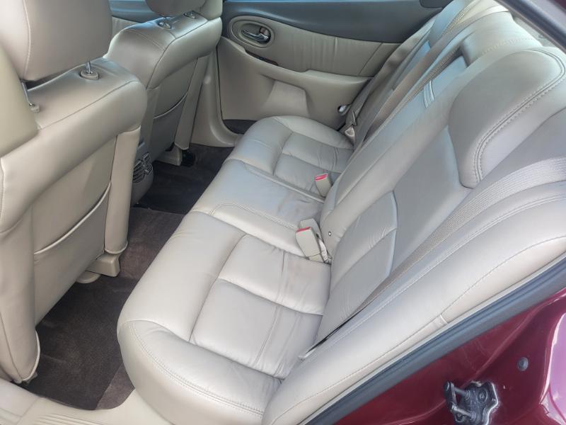 used 2002 Oldsmobile Aurora car, priced at $4,995