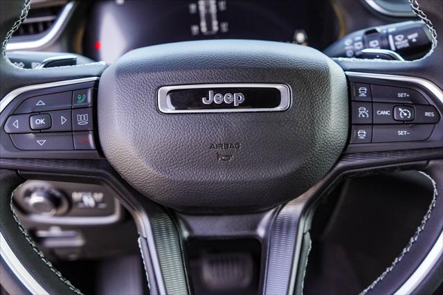 new 2024 Jeep Grand Cherokee car, priced at $43,175