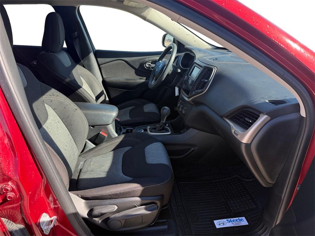 used 2016 Jeep Cherokee car, priced at $12,888