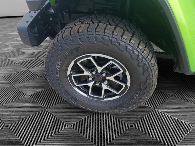 new 2025 Jeep Gladiator car, priced at $55,975