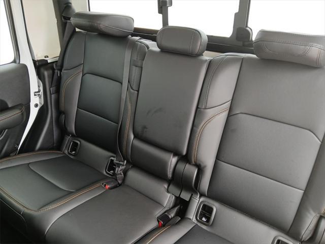 new 2025 Jeep Gladiator car, priced at $43,989