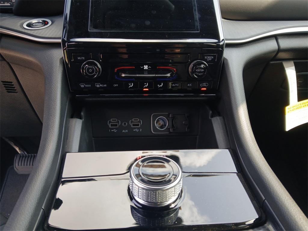 new 2024 Jeep Grand Cherokee car, priced at $32,123