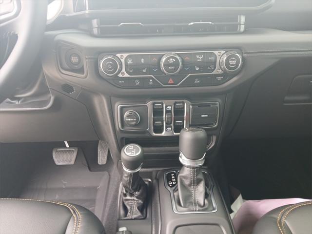 new 2025 Jeep Gladiator car, priced at $42,834