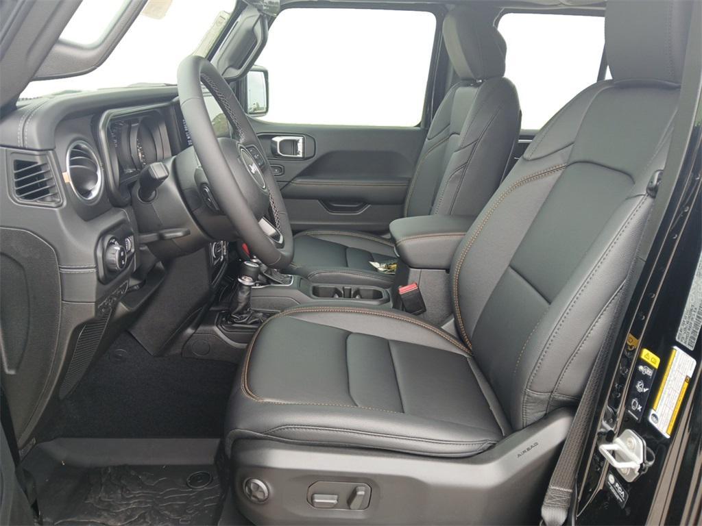 new 2025 Jeep Gladiator car, priced at $41,373