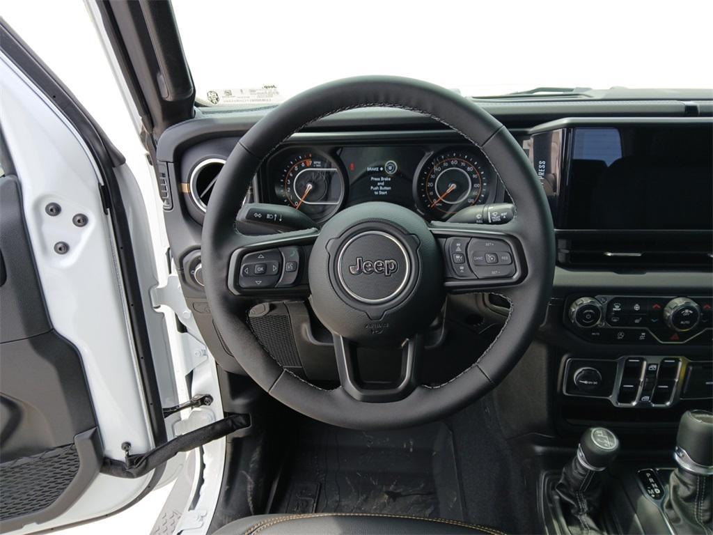 new 2025 Jeep Gladiator car, priced at $43,597