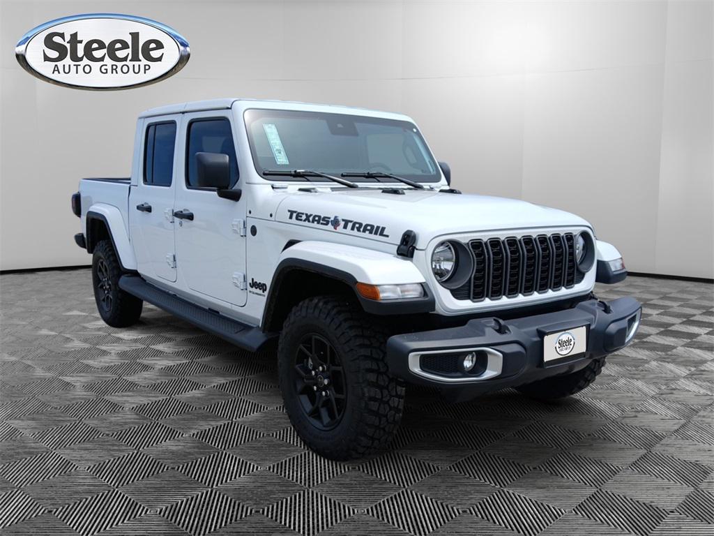 new 2025 Jeep Gladiator car, priced at $43,597