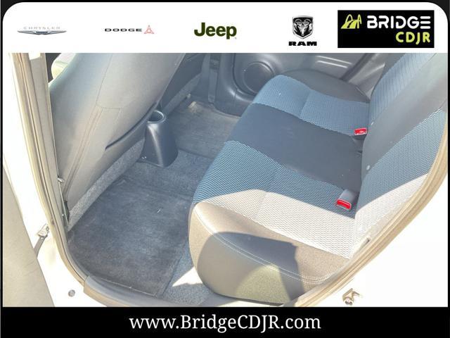 used 2015 Nissan Versa Note car, priced at $5,995