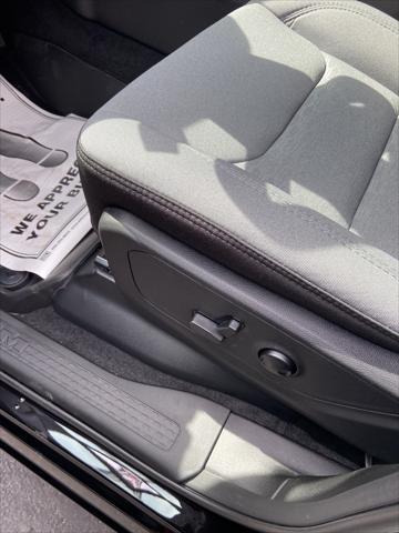 new 2025 Ram 1500 car, priced at $57,995