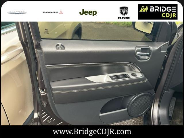 used 2015 Jeep Compass car, priced at $9,995