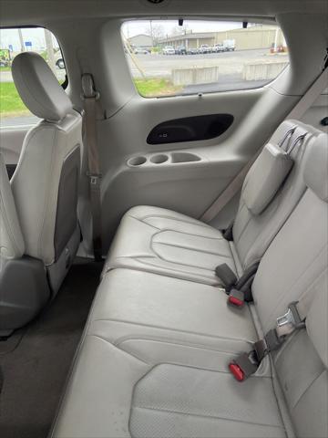 used 2021 Chrysler Pacifica Hybrid car, priced at $20,995