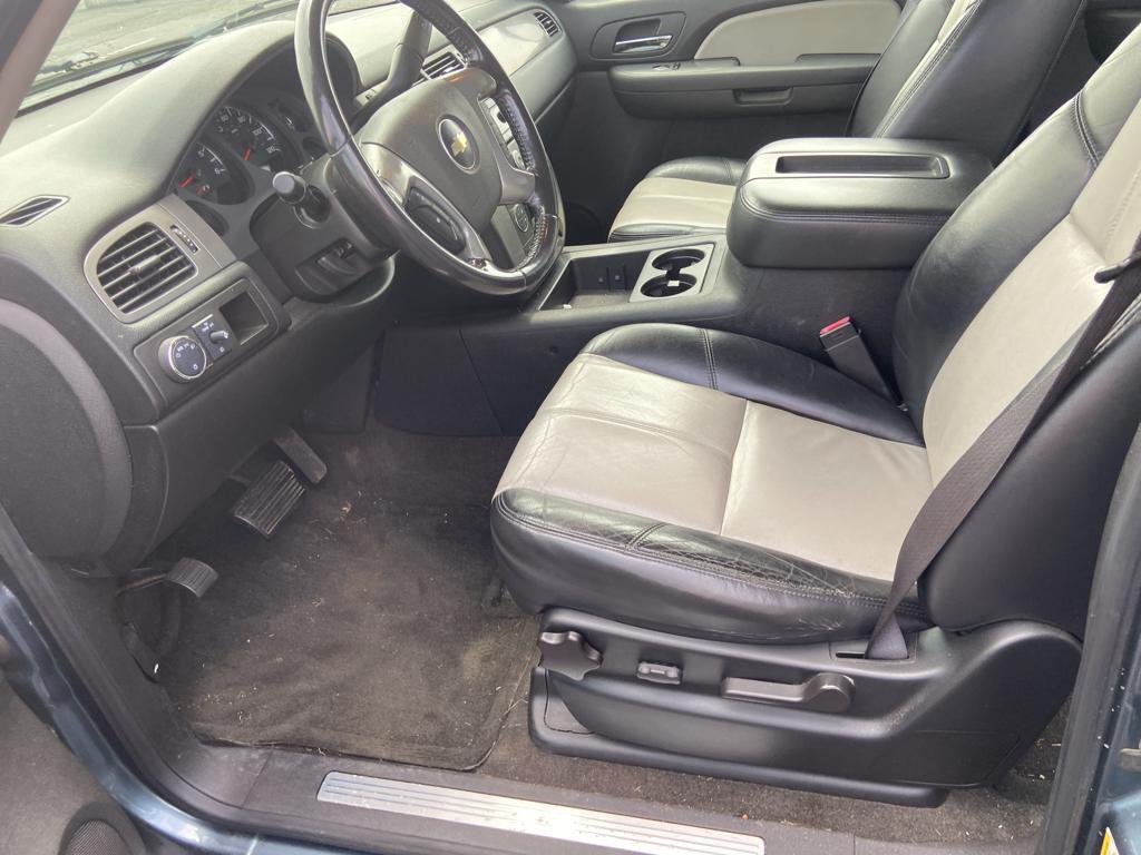 used 2008 Chevrolet Avalanche car, priced at $7,425