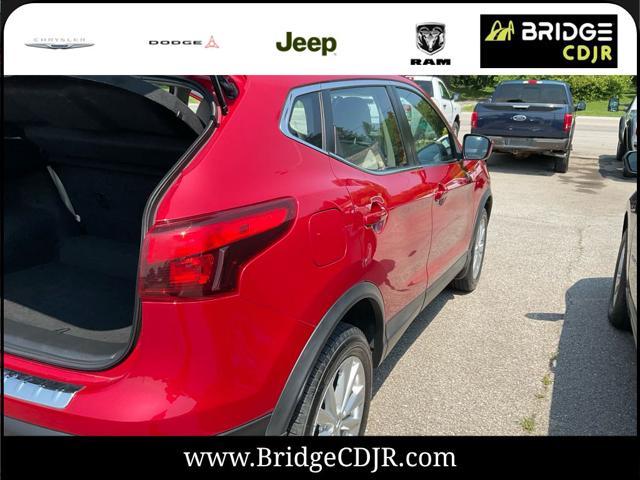 used 2017 Nissan Rogue Sport car, priced at $13,995